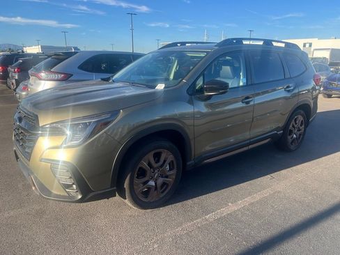 Used 2025 Subaru Ascent Bronze Edition w/ Popular Package #2 AWD/4WD image 4