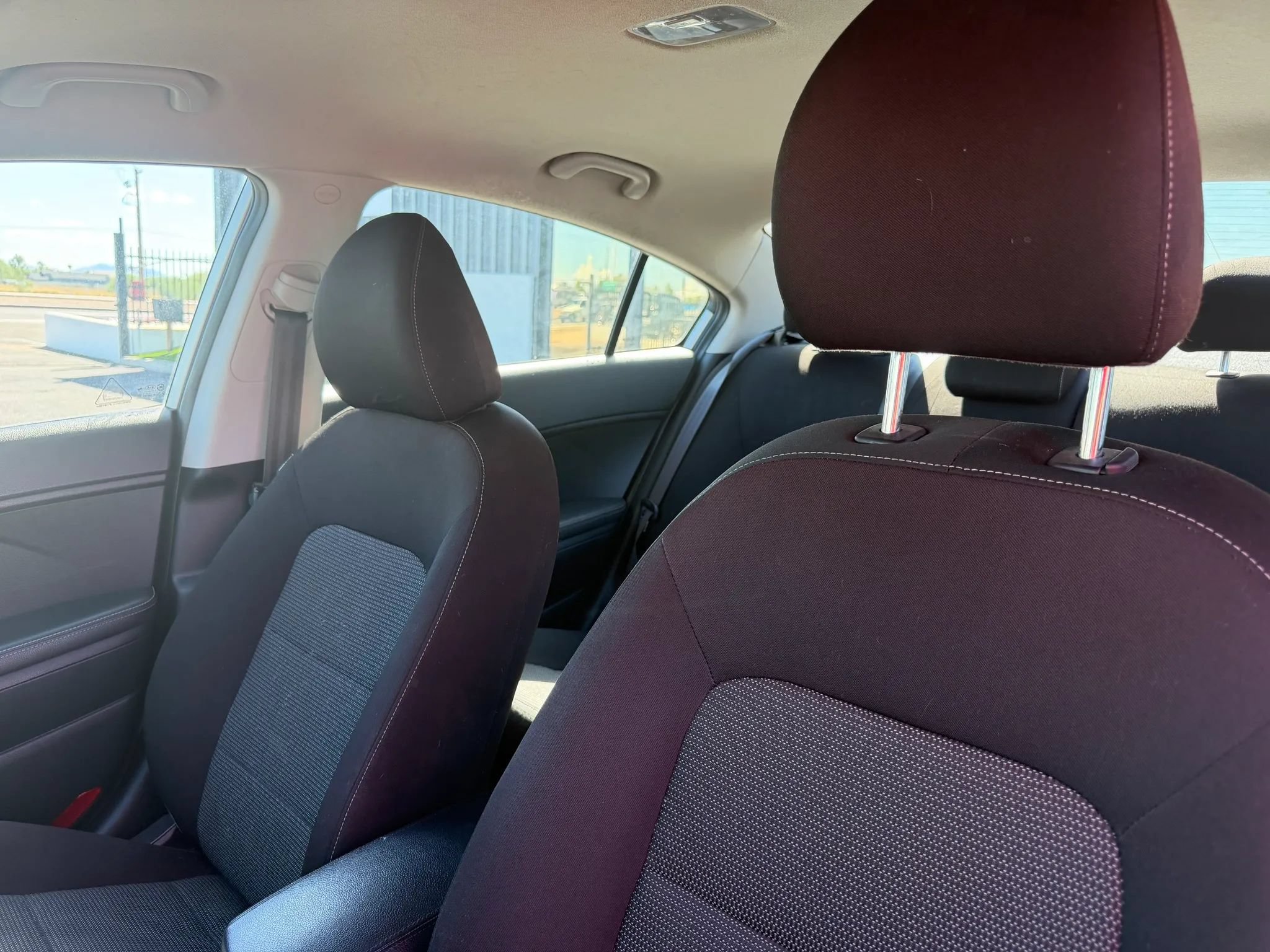 Used 2017 Kia Forte LX FWD image 17