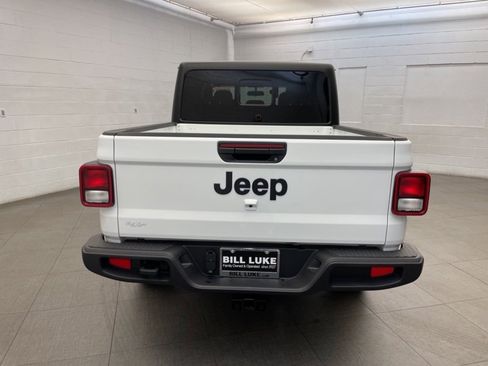 New 2026 Jeep Gladiator Sport image 4
