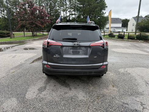 Used 2018 Toyota RAV4 LE w/ All Weather Liner Package FWD image 6
