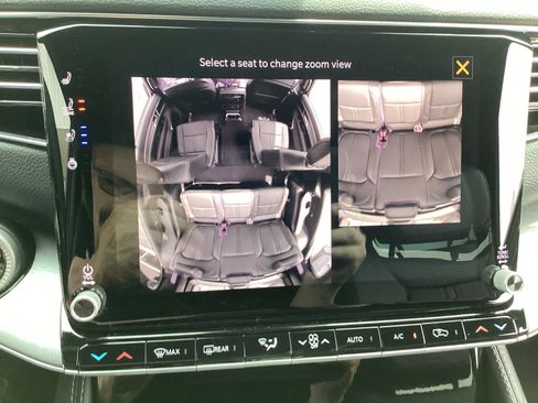 New 2026 Jeep Grand Wagoneer 4WD w/ Premium Group I image 24