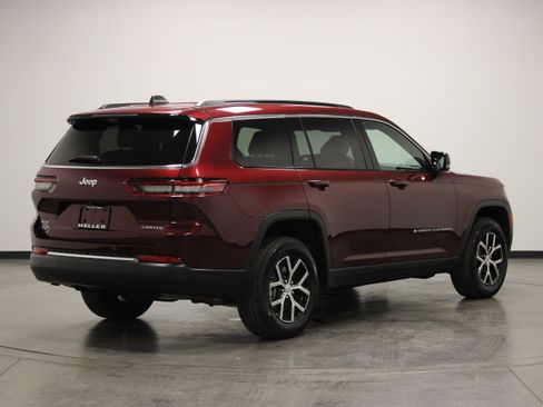 Used 2024 Jeep Grand Cherokee L Limited w/ Luxury Tech Group II AWD/4WD image 8