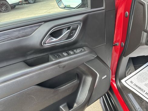 Used 2021 GMC Yukon SLT w/ SLT Premium Package AWD/4WD image 13