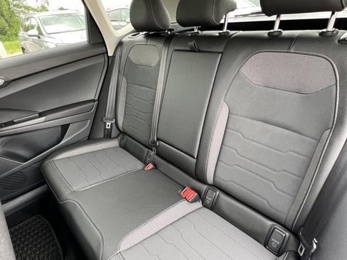 New 2025 Volkswagen Taos SE image 35