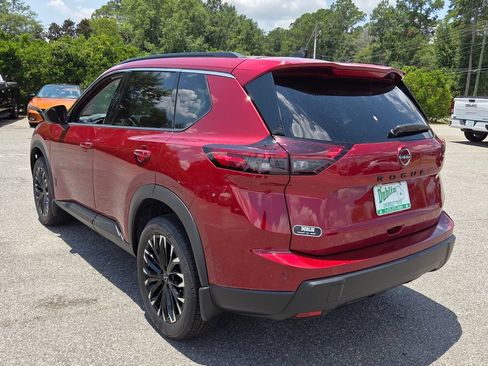 New 2026 Nissan Rogue Dark Armor FWD image 8