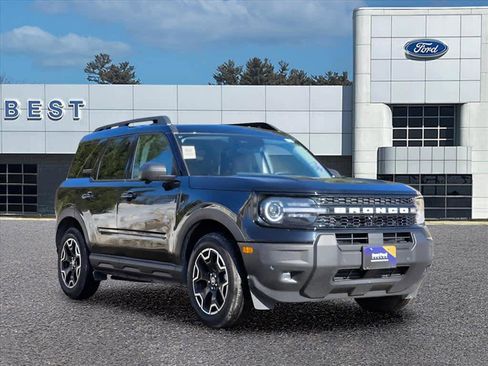 Used 2025 Ford Bronco Sport Outer Banks w/ Outer Banks Tech Package+ image 1