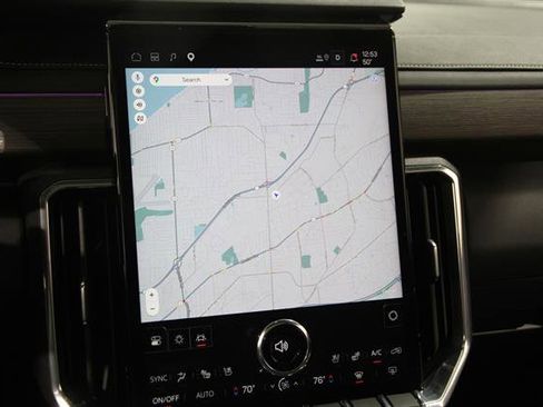 Used 2025 GMC Acadia Denali w/ Super Cruise Package image 13