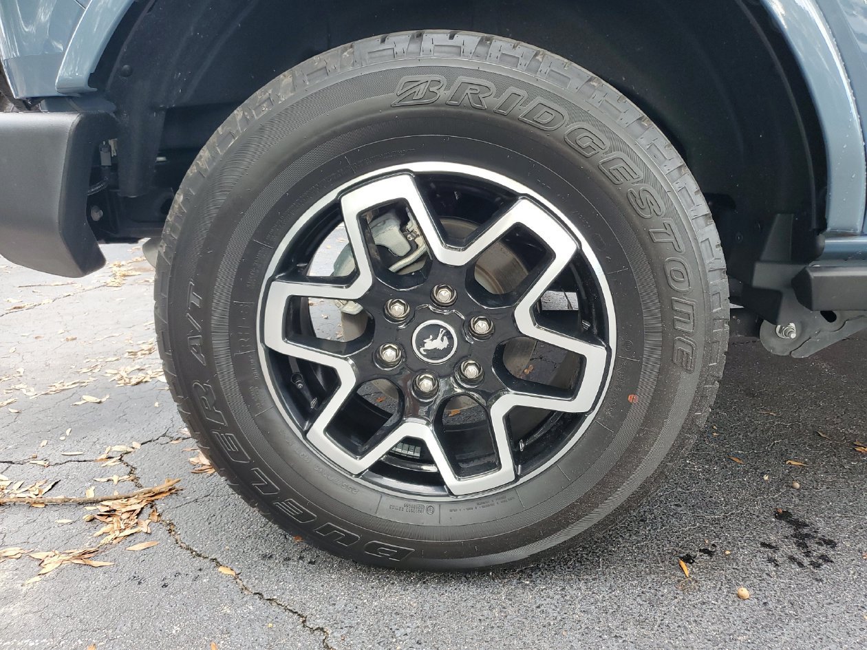Used 2025 Ford Bronco Outer Banks AWD/4WD image 5