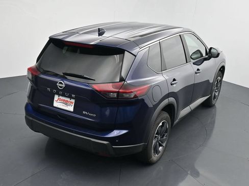 Used 2024 Nissan Rogue SV AWD/4WD image 26
