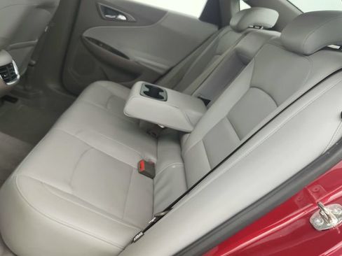 Used 2019 Chevrolet Malibu Premier w/ Sun and Wheel Package FWD image 25