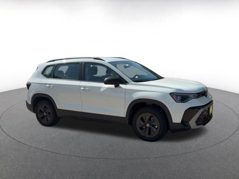 Used 2026 Volkswagen Taos S FWD image 2