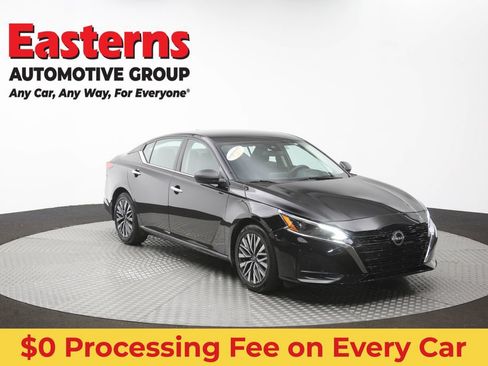 Used 2024 Nissan Altima 2.5 SV FWD image 49