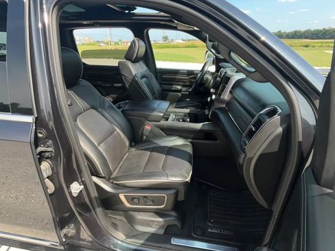 Used 2019 RAM 1500 Limited w/ Advanced Safety Group AWD/4WD image 10