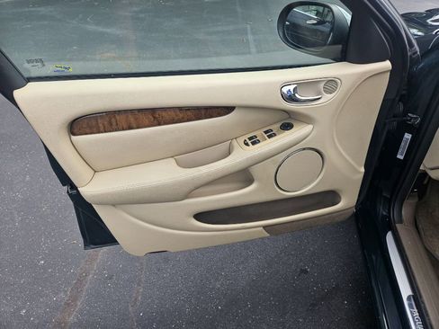 Used 2006 Jaguar X-TYPE 3.0 image 14