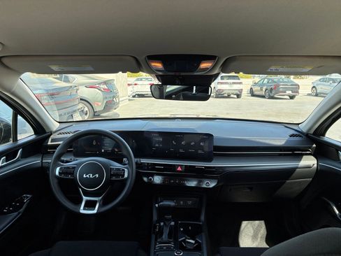 Used 2025 Kia K5 LXS image 33