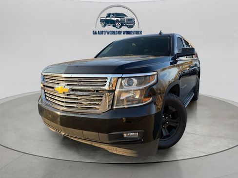 Used 2016 Chevrolet Suburban LT image 1