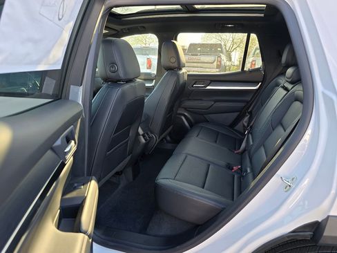 New 2026 GMC Terrain Elevation w/ Elevation Premium Package AWD/4WD image 25