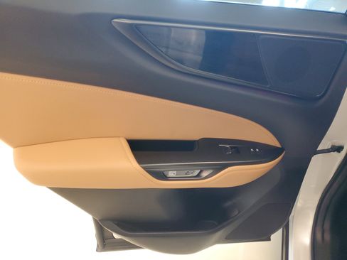 Used 2023 Lexus NX 350h AWD image 18