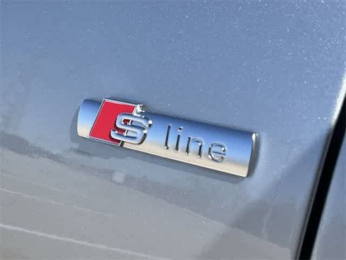 Used 2023 Audi Q8 Premium Plus w/ Premium Plus Package image 10