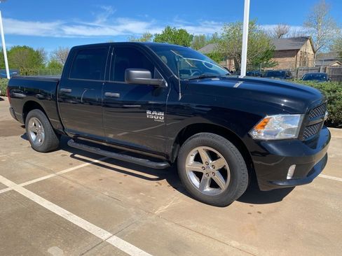 Used 2021 RAM 1500 Express w/ Express Value Package image 1