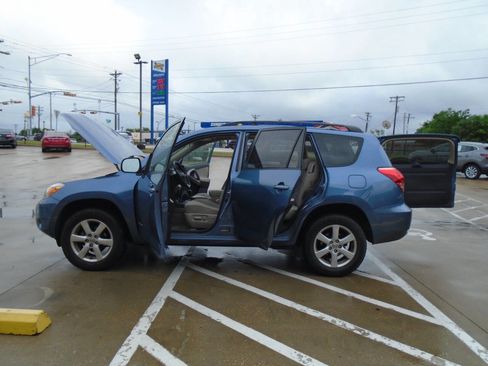 Used 2008 Toyota RAV4 Limited FWD image 25