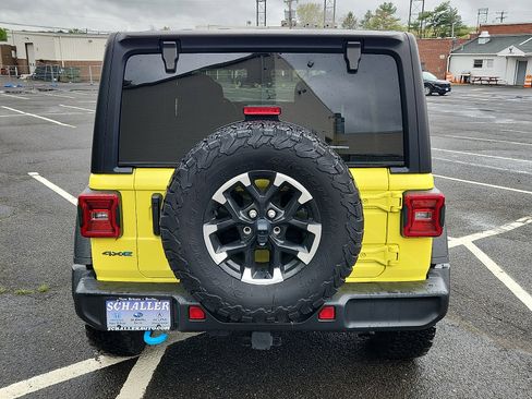 Used 2024 Jeep Wrangler Unlimited Rubicon 4xe AWD/4WD image 5