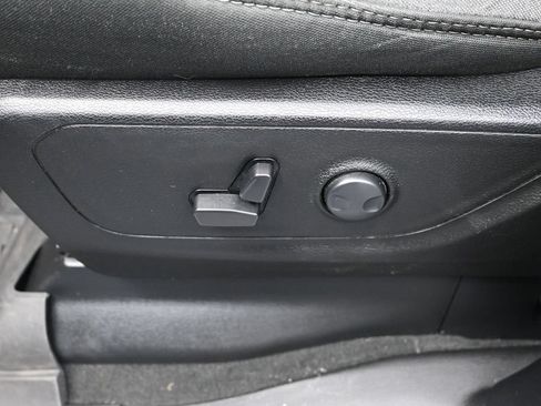 Used 2023 RAM 1500 Big Horn AWD/4WD image 11