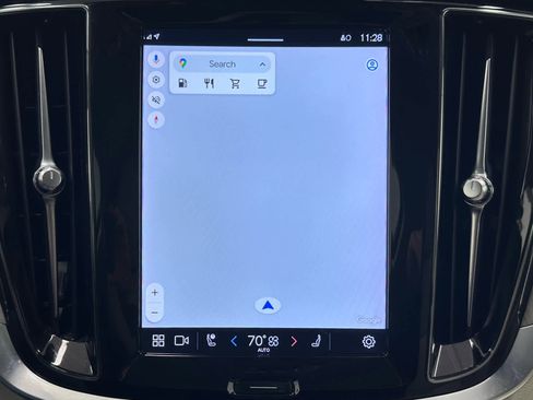 Used 2023 Volvo V60 B5 Cross Country Plus w/ Climate Package image 31