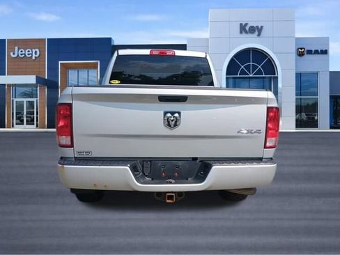 Used 2019 RAM 1500 Express w/ Express Value Package AWD/4WD image 4
