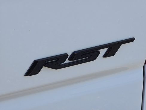 Used 2022 Chevrolet Silverado 1500 RST AWD/4WD image 14