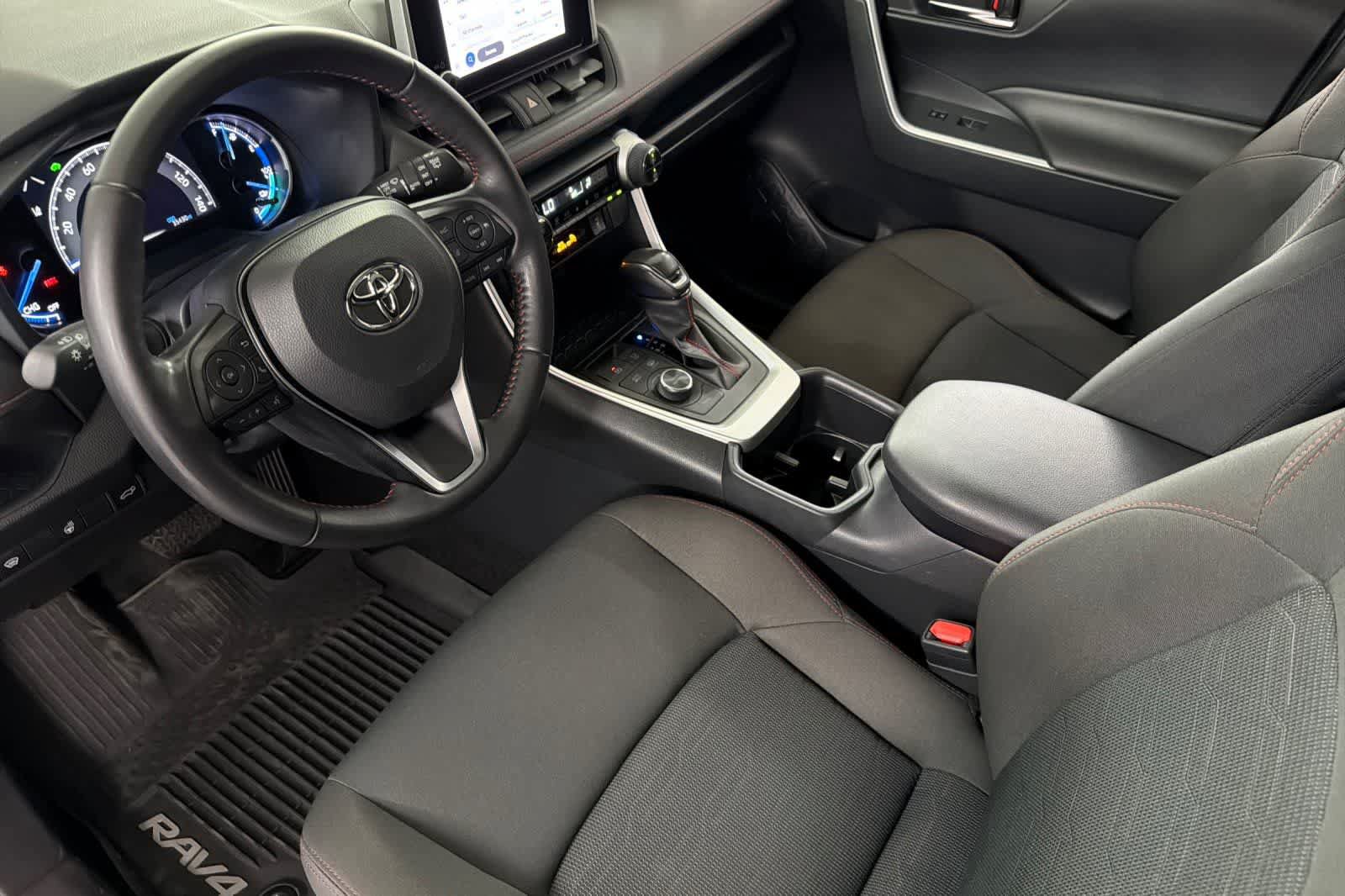 Used 2024 Toyota RAV4 SE w/ Weather & Moonroof Package AWD/4WD image 11