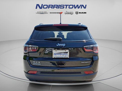 Certified 2018 Jeep Compass Sport AWD/4WD image 5
