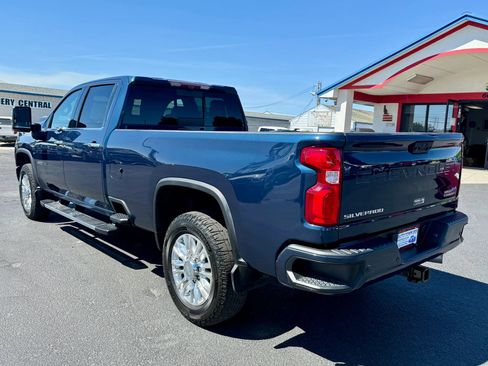 Used 2020 Chevrolet Silverado 3500 High Country AWD/4WD image 3