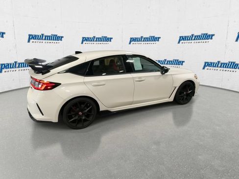 Used 2025 Honda Civic Type R image 11
