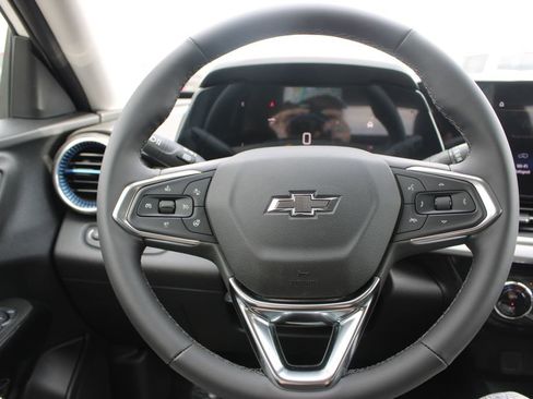 New 2026 Chevrolet Trax LT FWD image 30