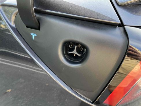 Used 2024 Tesla Model 3 Long Range RWD image 25