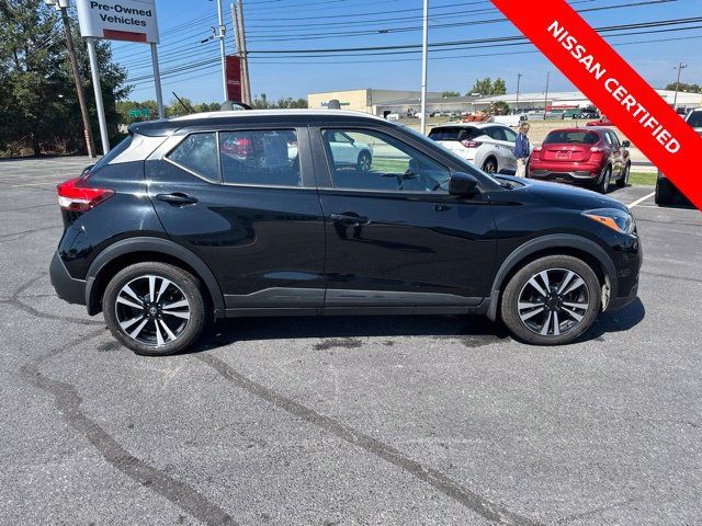 Certified 2018 Nissan Kicks SV w/ Exterior Package FWD image 9