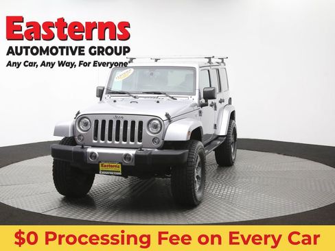 Used 2017 Jeep Wrangler Unlimited Sahara w/ Max Tow Package AWD/4WD image 56