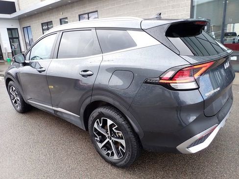 Certified 2023 Kia Sportage EX image 3