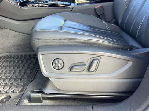 Used 2023 Audi Q5 2.0T Premium Plus w/ Premium Plus Package image 21