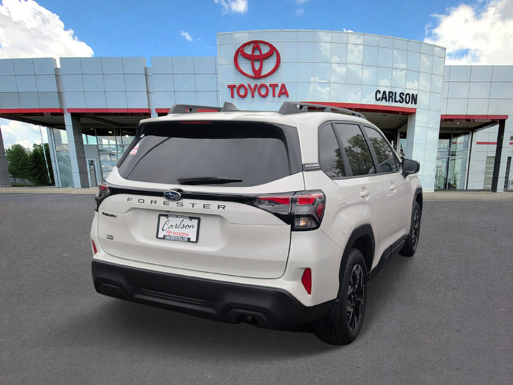 Used 2025 Subaru Forester Premium w/ Convenience Package #2 AWD/4WD image 4