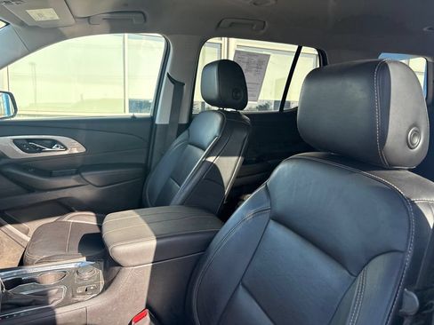 Used 2018 Chevrolet Traverse LT AWD/4WD image 12