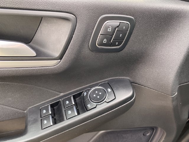 Used 2024 Ford Escape Platinum AWD/4WD image 18