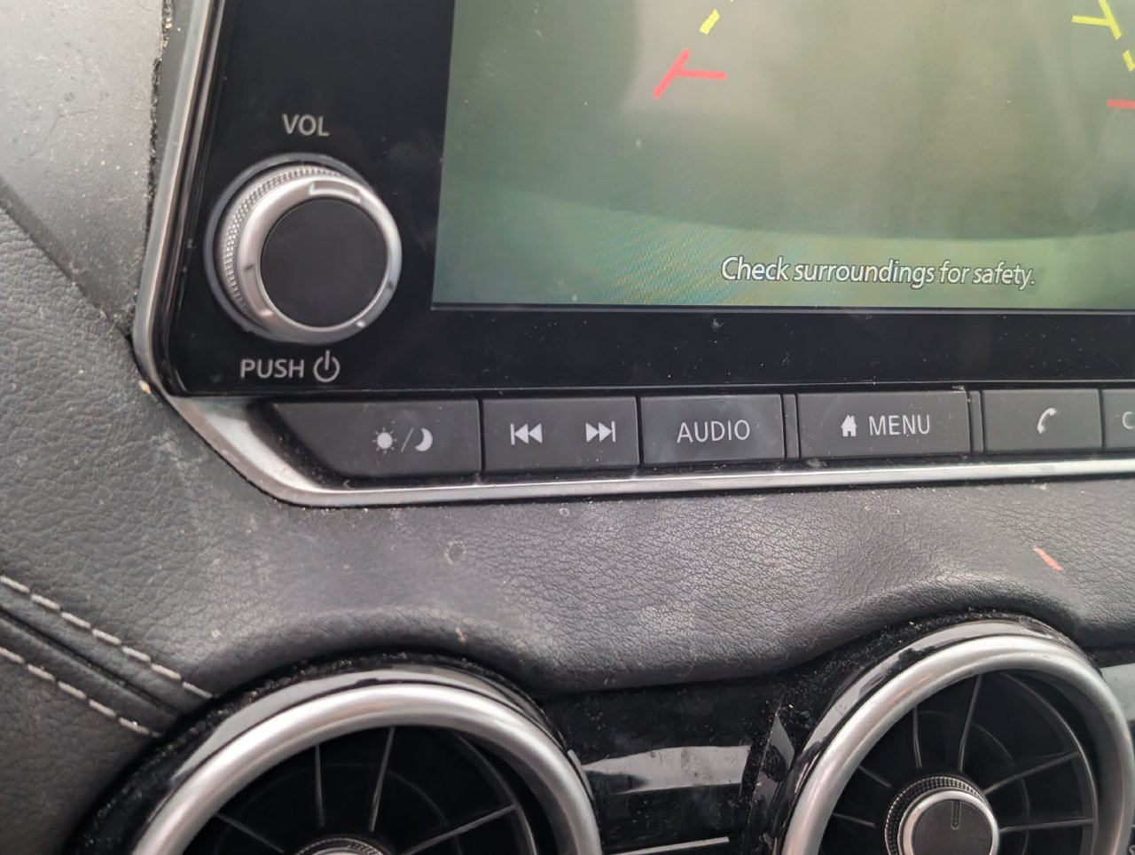 Used 2024 Nissan Sentra SV FWD image 15
