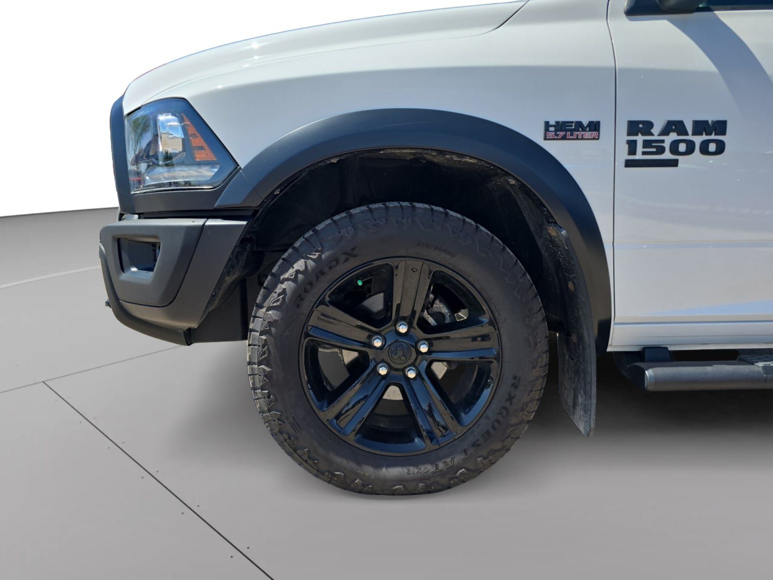 Used 2024 RAM 1500 Warlock AWD/4WD image 9