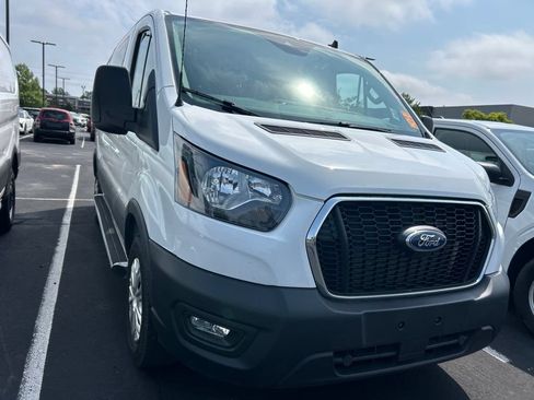 Used 2025 Ford Transit 250 Low Roof w/ Exterior Upgrade Package RWD image 2