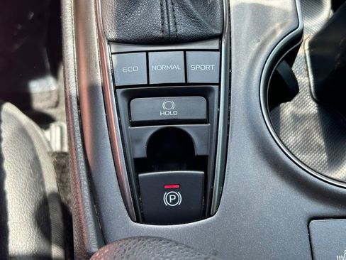 Used 2021 Toyota Camry XSE FWD image 27