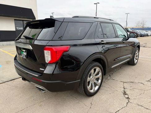 Used 2020 Ford Explorer Platinum w/ Premium Technology Package image 16
