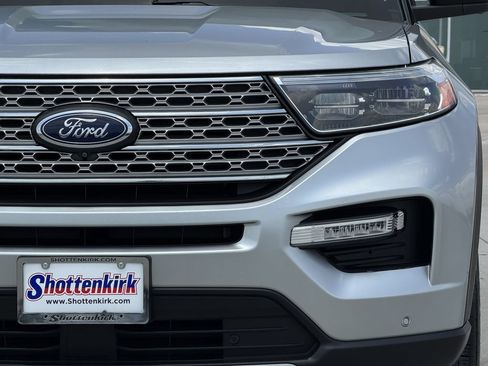Used 2023 Ford Explorer Limited RWD image 8