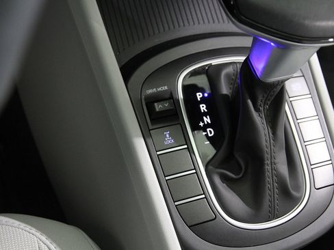 Certified 2024 Hyundai Kona SEL image 17